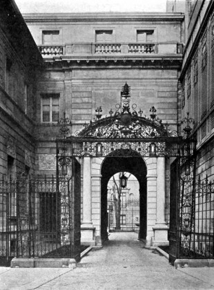 A view from 70th St. of the now demolished porte-cochere.