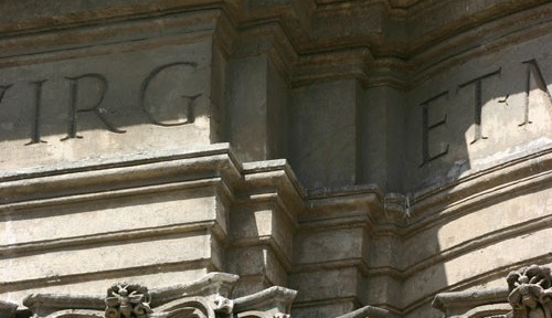 Pilaster pile-up. Note the bee in the Ionic capital. It is the symbol of the Barberini family.