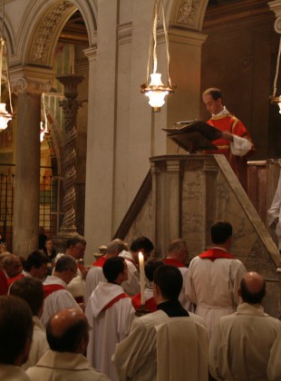 The Gospel ambo at San Clemente (where else?) on the patronal feast day. “He went up into a mountain–and opening his mouth he taught them” (Matthew 5:1, 2).
[Image source]
